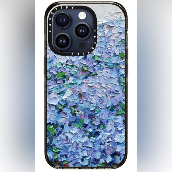 CASETiFY iPhone 15 Pro Case Nantucket Blue Hydrangeas - Picture 1 of 1